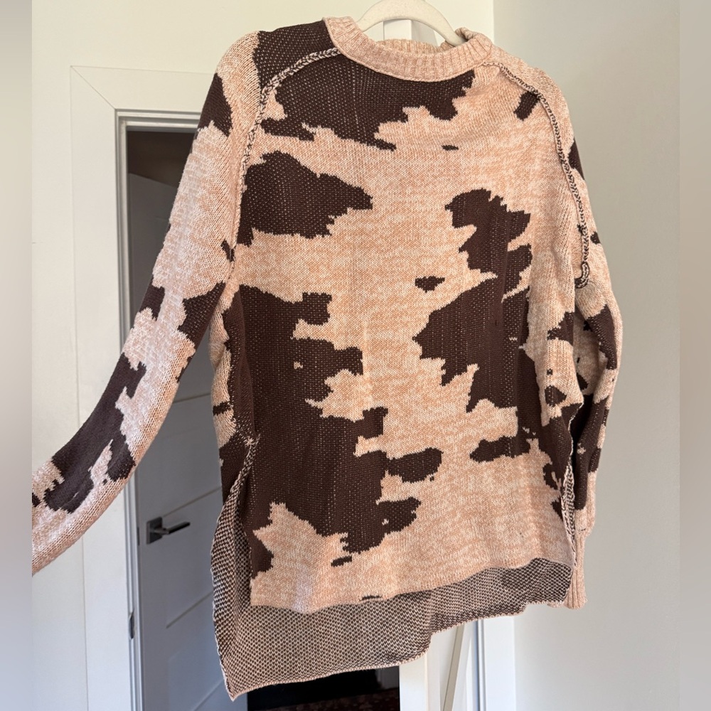 BDG :: Tan & Cream Camo Oversized Crewneck Sweater